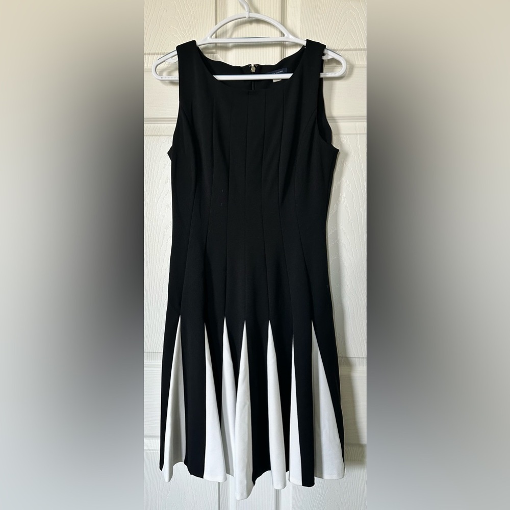 TOMMY HILFIGER Contrast Pleated Scuba Fit & Flare Dress Size 10